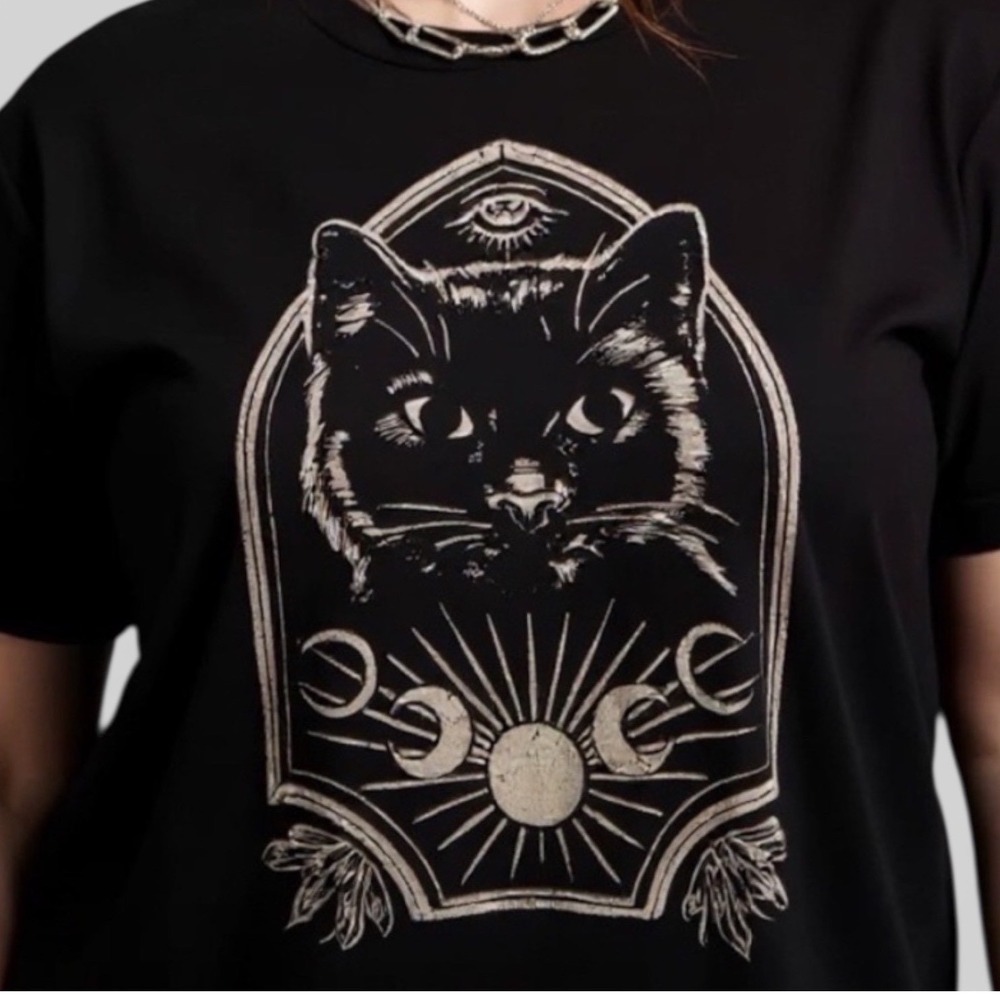 TORRID Nightfall Oversized Mystical Cat Head Graphic Tee NWT Size 2X‎